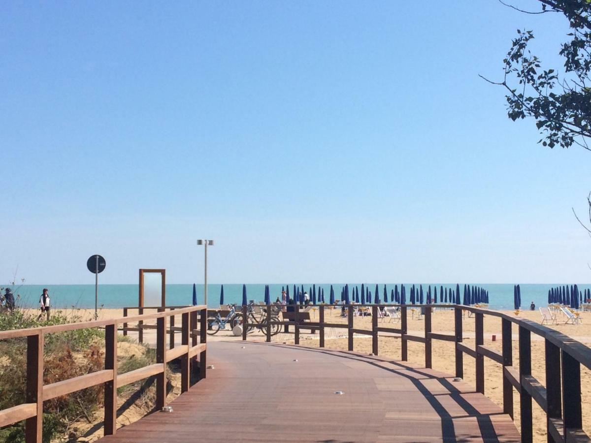 Villa Livenza Bibione Bagian luar foto