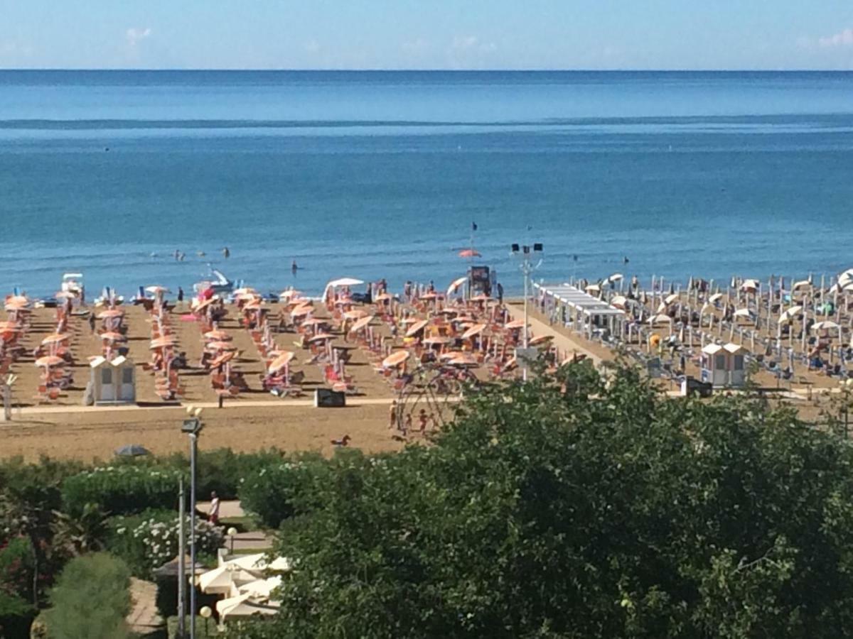 Villa Livenza Bibione Bagian luar foto